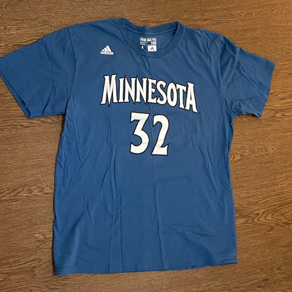 Minnesota Timberwolves Karl-Anthony Towns shirsey